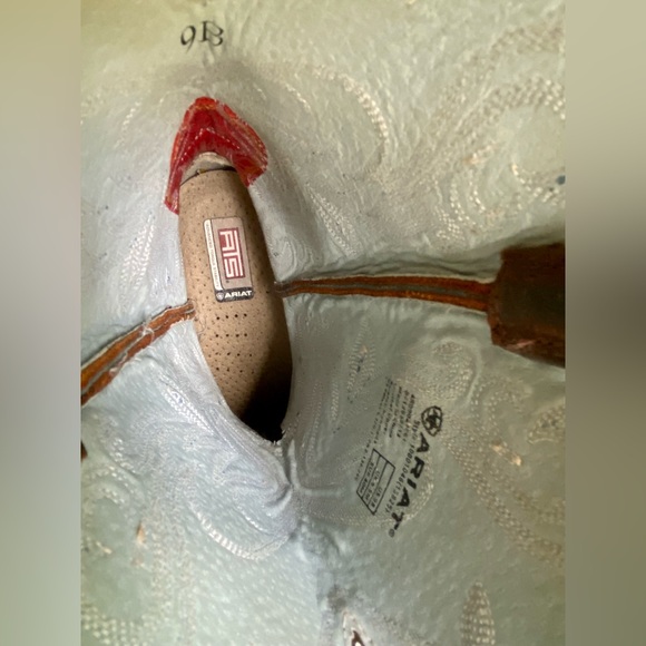 Ariat Women's Legend Leather Western Cowboy Boots - Size 9B - Picture 7 of 11